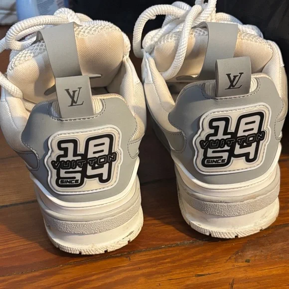 Louis Vuitton White and Gray Men's Sneakers - Picture 3 of 9